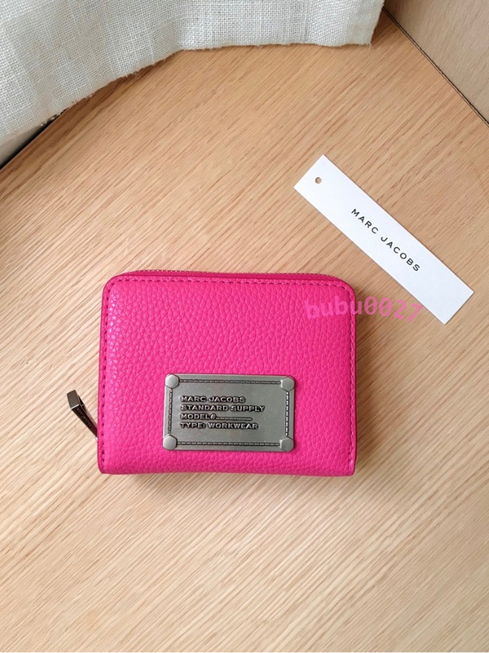 NWT💕Marc Jacobs Marc Pink Leather Zip Small Compact Billfold Wallet Magenta